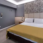 Aurora Hotel