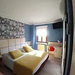 Hotel Aurora 2*