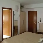 Aurora Hotel 2*