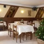 Hotel Aurora 2*